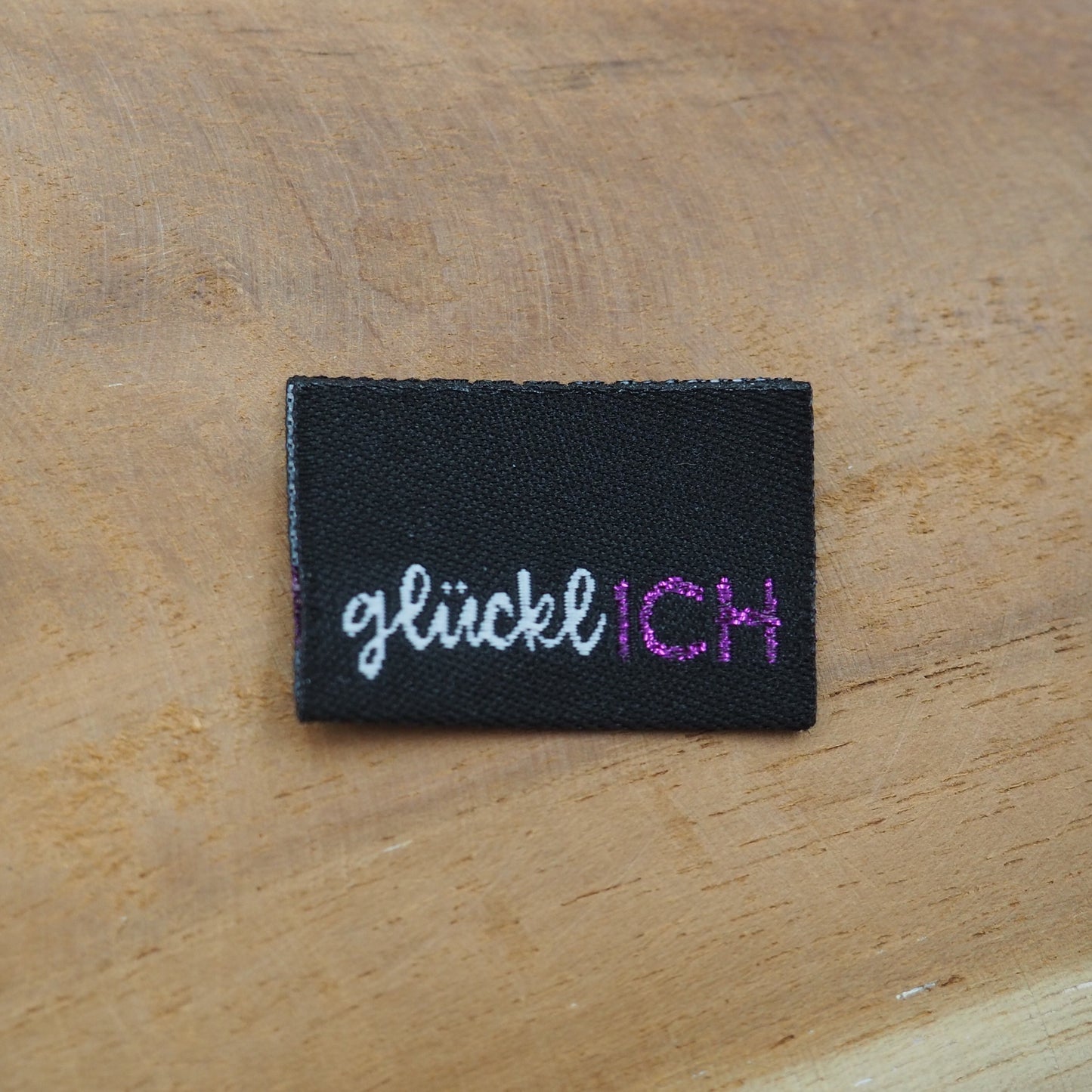 glücklICH in Schwarz Web-Label Eigenproduktion